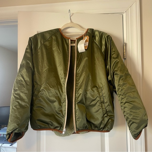 Reversible bomber jacket- size 2 (medium) NWT - Picture 12 of 13